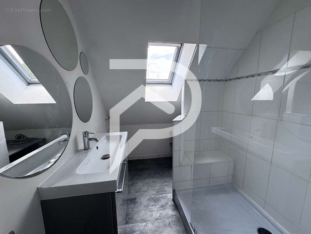 Appartement à NANTEUIL-LE-HAUDOUIN