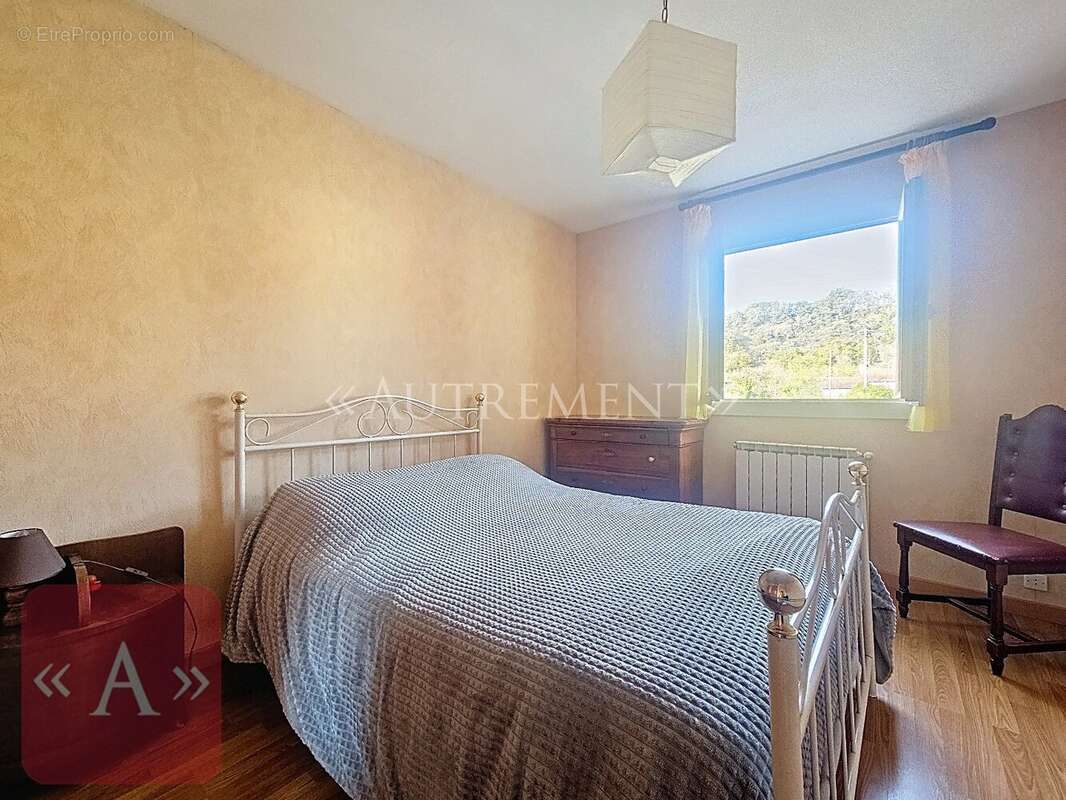 Maison à SAINT-SULPICE