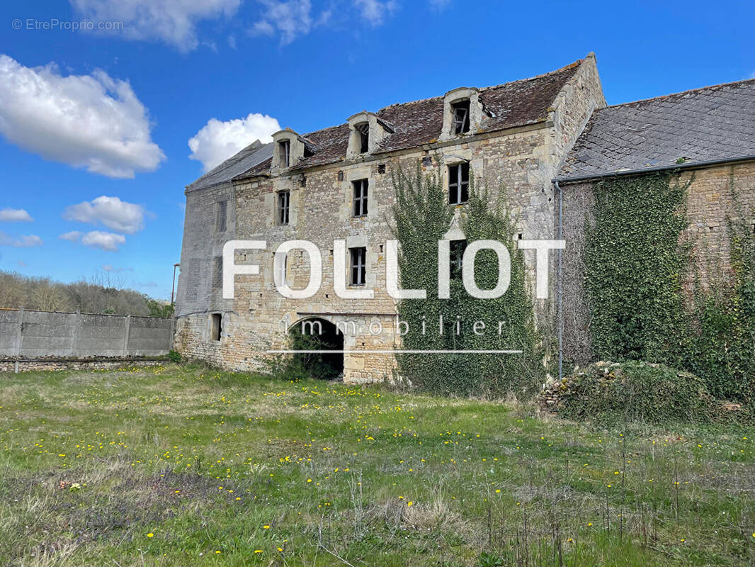 Maison à LAIZE-LA-VILLE