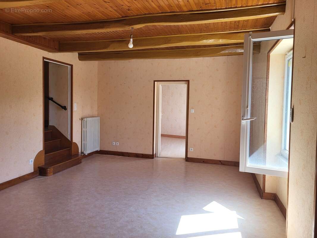Maison à vendre 5 pièces THENEZAY (79) Terrain 771 m² - photo 4