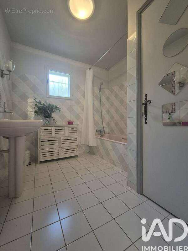 Photo 8 - Maison à PIERREVERT