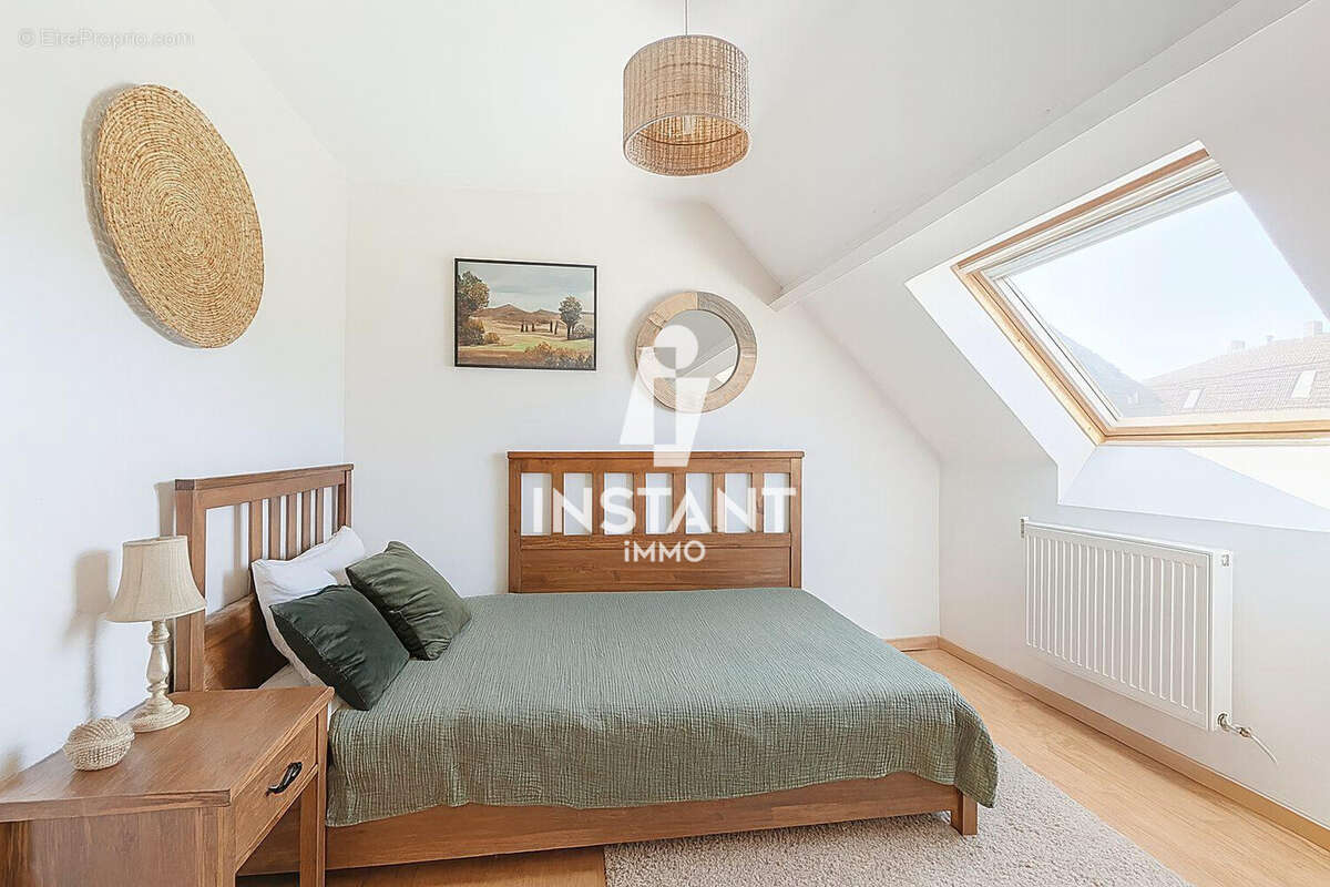 Maison à SAINT-MAUR-DES-FOSSES