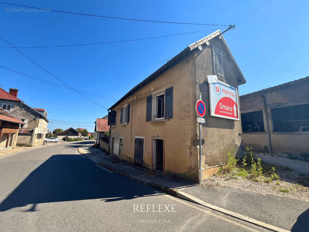Maison à AMANCEY