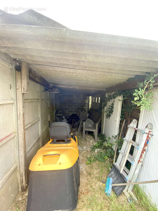 Maison à AULNOYE-AYMERIES