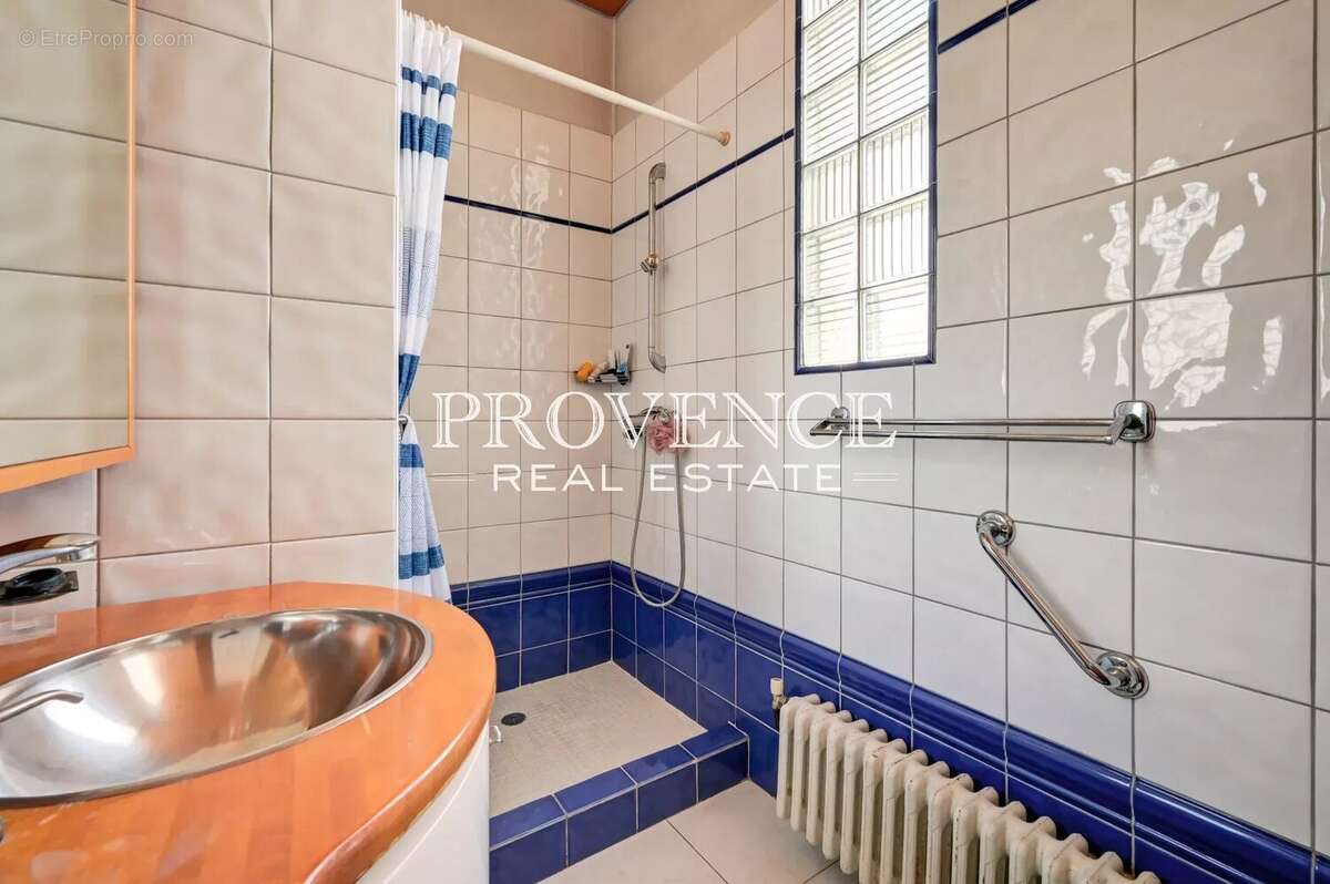 Maison à MARSEILLE-8E