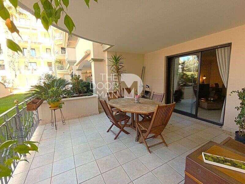 Appartement à HYERES