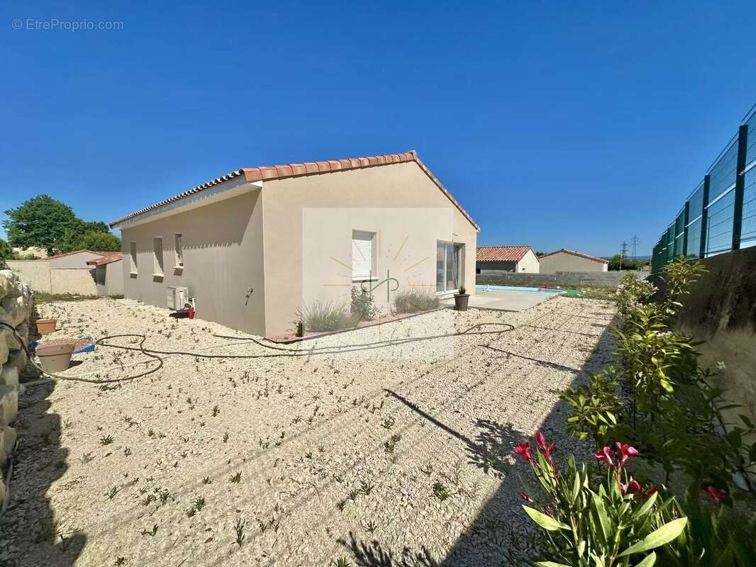 Maison à MONTELIMAR