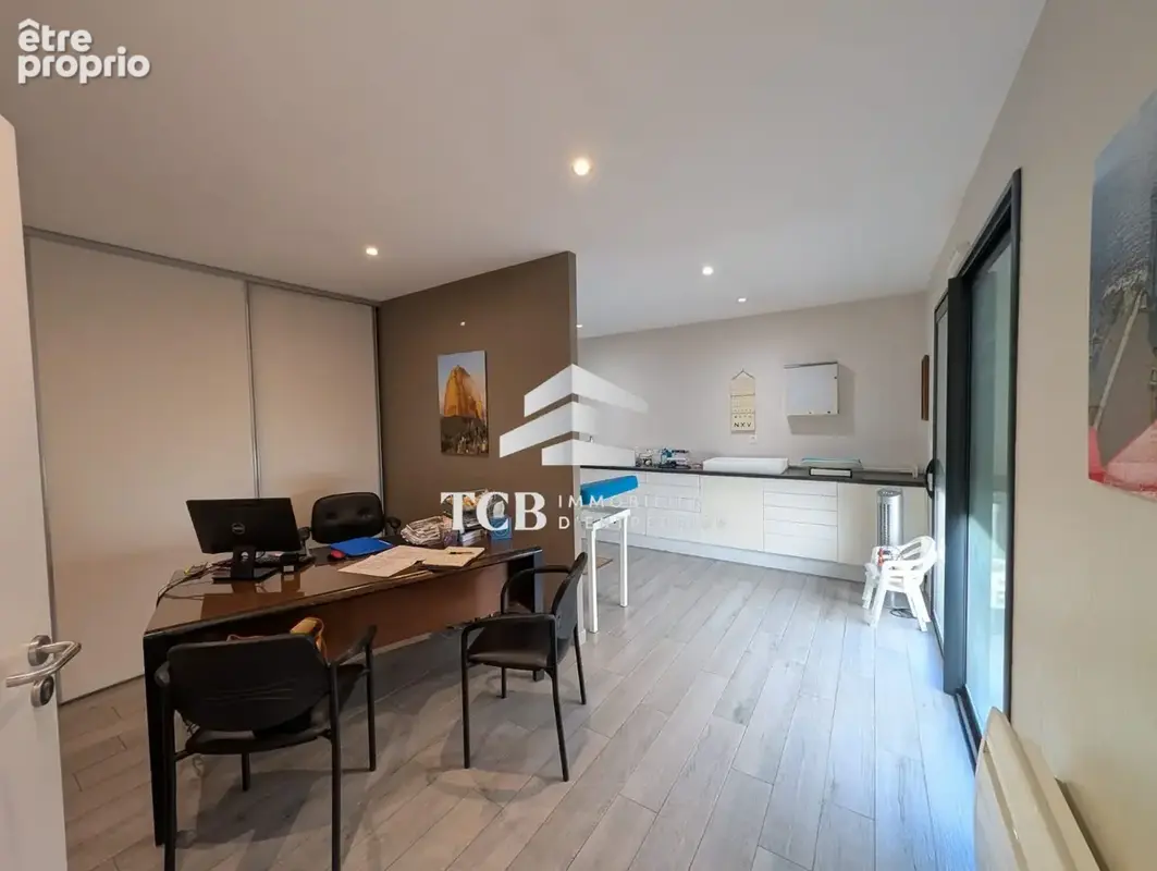 Photo Commerce à Vallet au prix de 350 000€