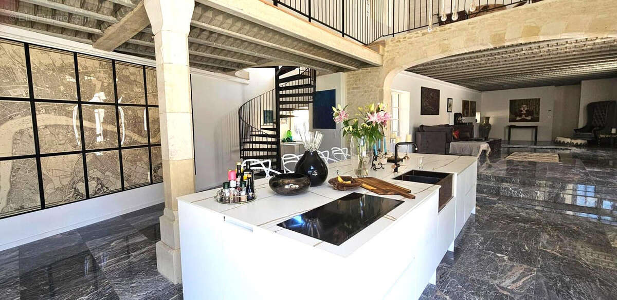 CUISINE - Maison à TUSSON