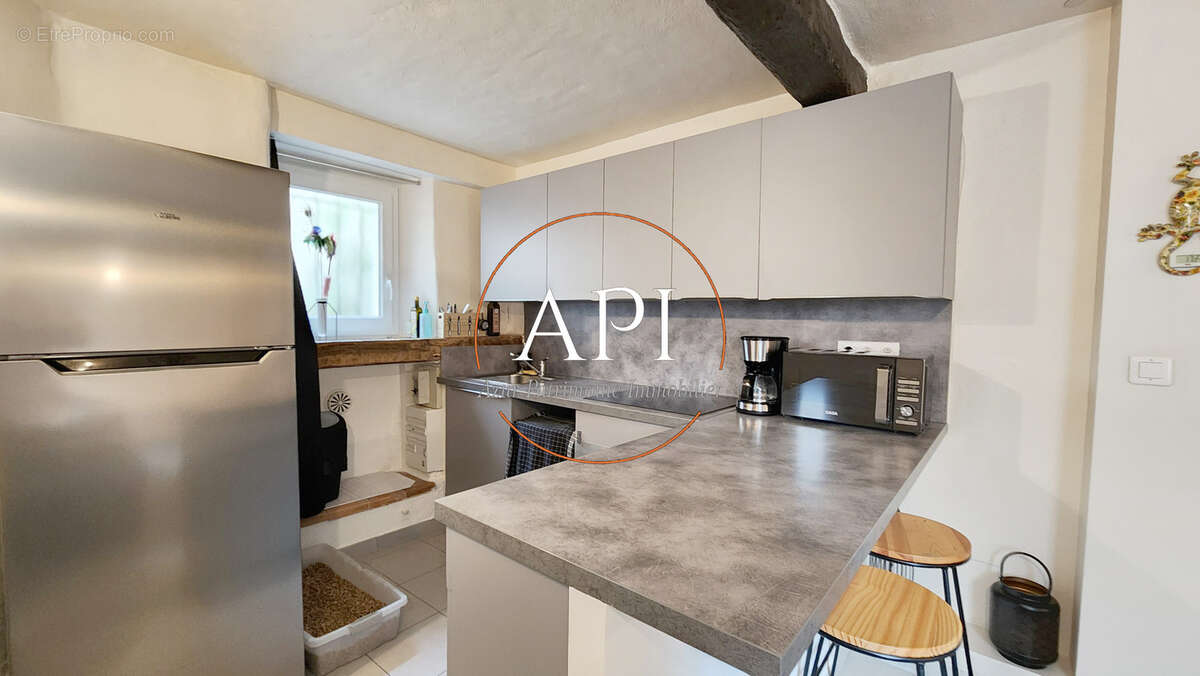 Maison à TOURRETTES