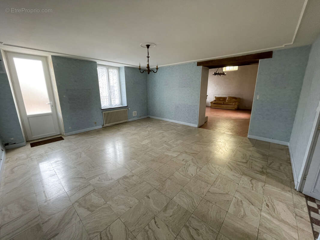 Maison à SAVIGNE-SOUS-LE-LUDE