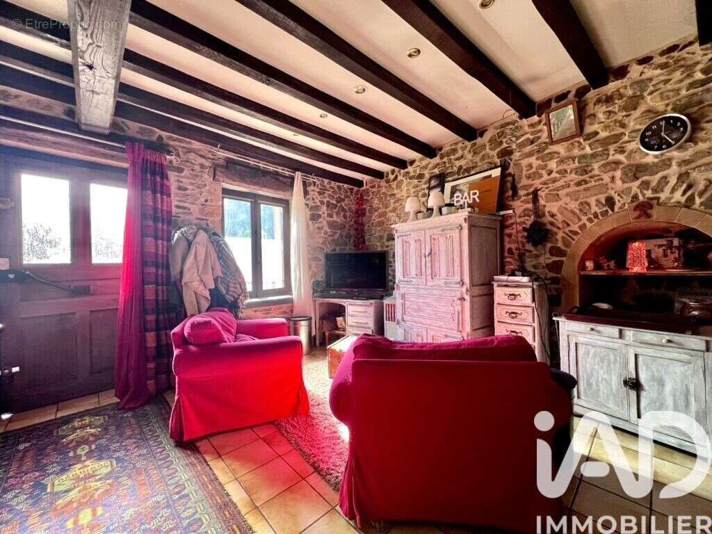 Photo 5 - Maison à COURZIEU