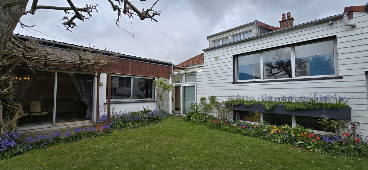 ABBEVILLE, proche centre, pavillon individuel avec jardin et sous-sol - photo 19