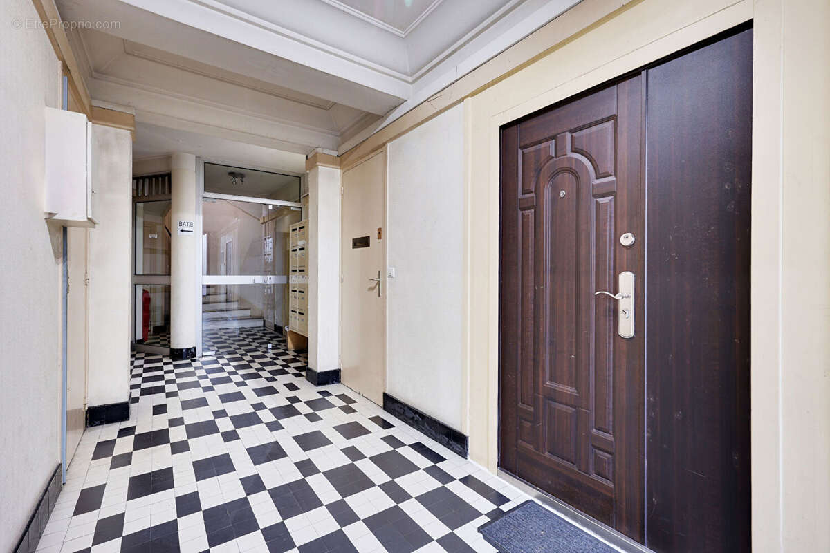 Appartement à PARIS-19E