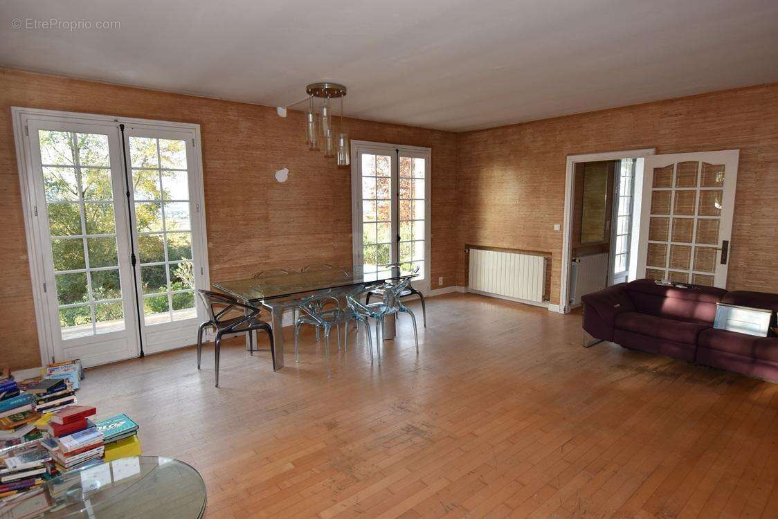 Maison 8 pièces avec piscine – SERRES MORLAAS (64) - photo 9