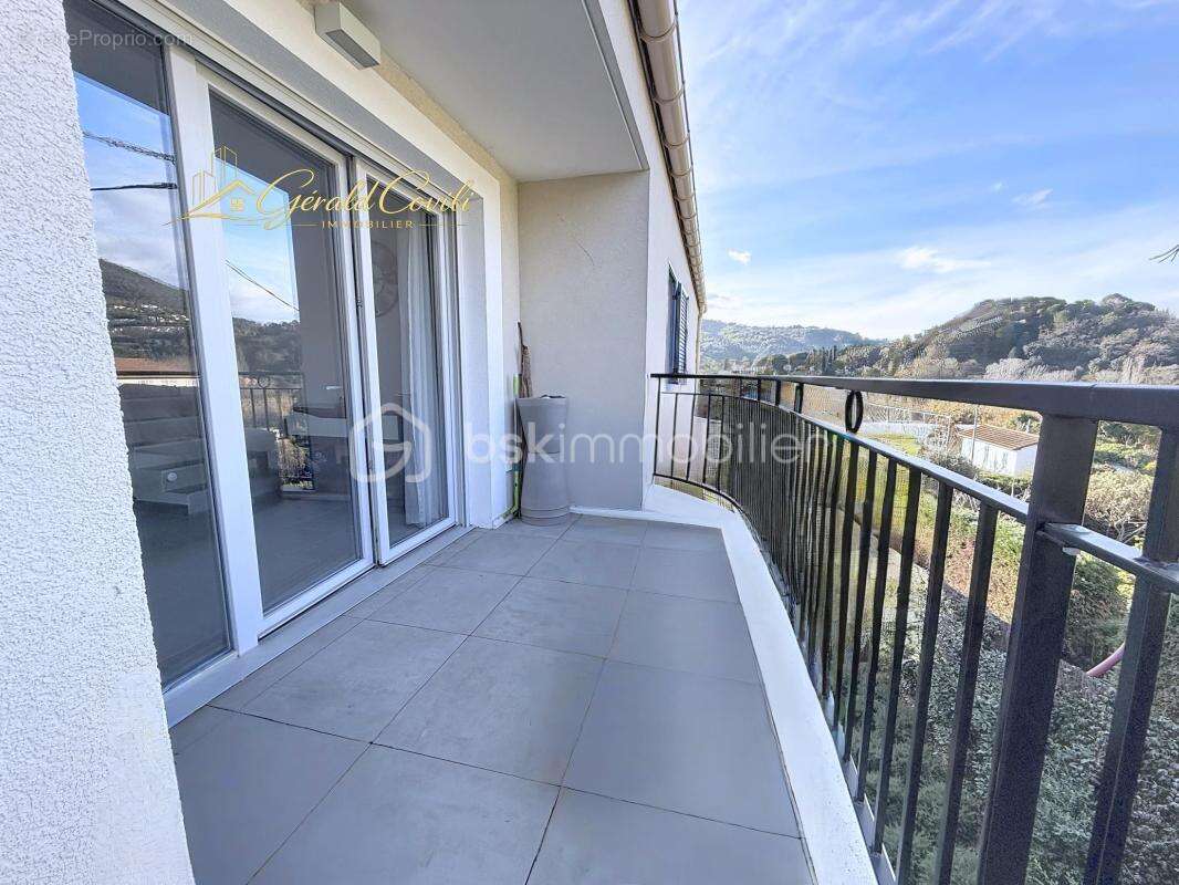 Appartement à AURIBEAU-SUR-SIAGNE