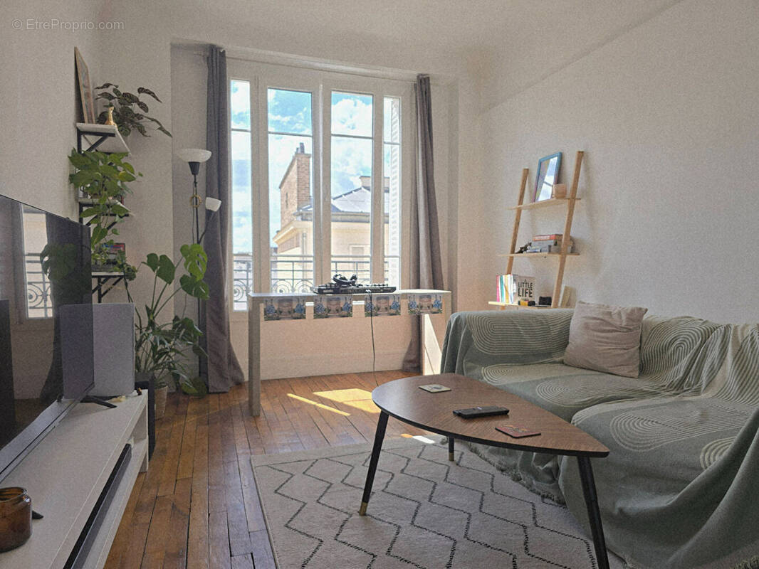Appartement à CLICHY