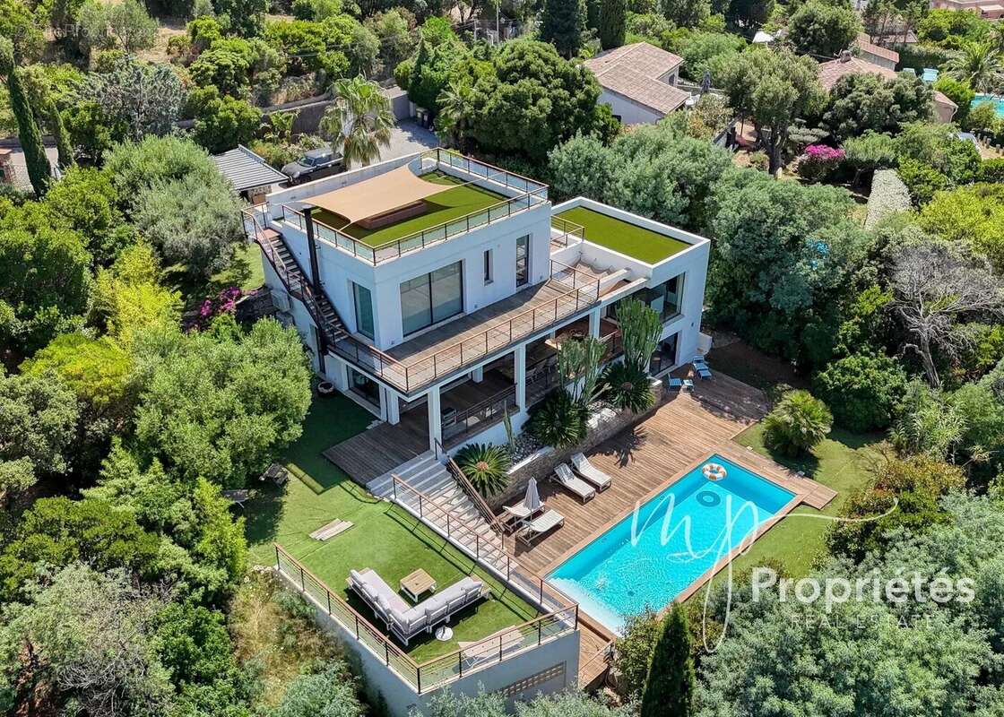 Maison à CAVALAIRE-SUR-MER