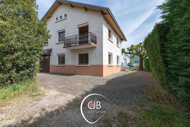 Appartement à SAINT-ALBAN-LEYSSE