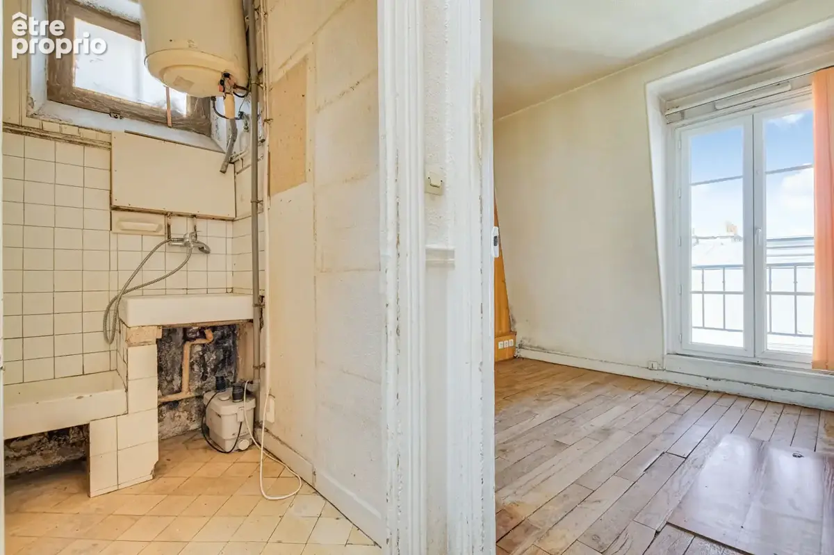 Studio proche sacre coeur en dernier etage avec ascenseur - photo 8