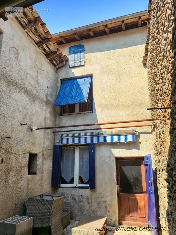 Maison à AMOU