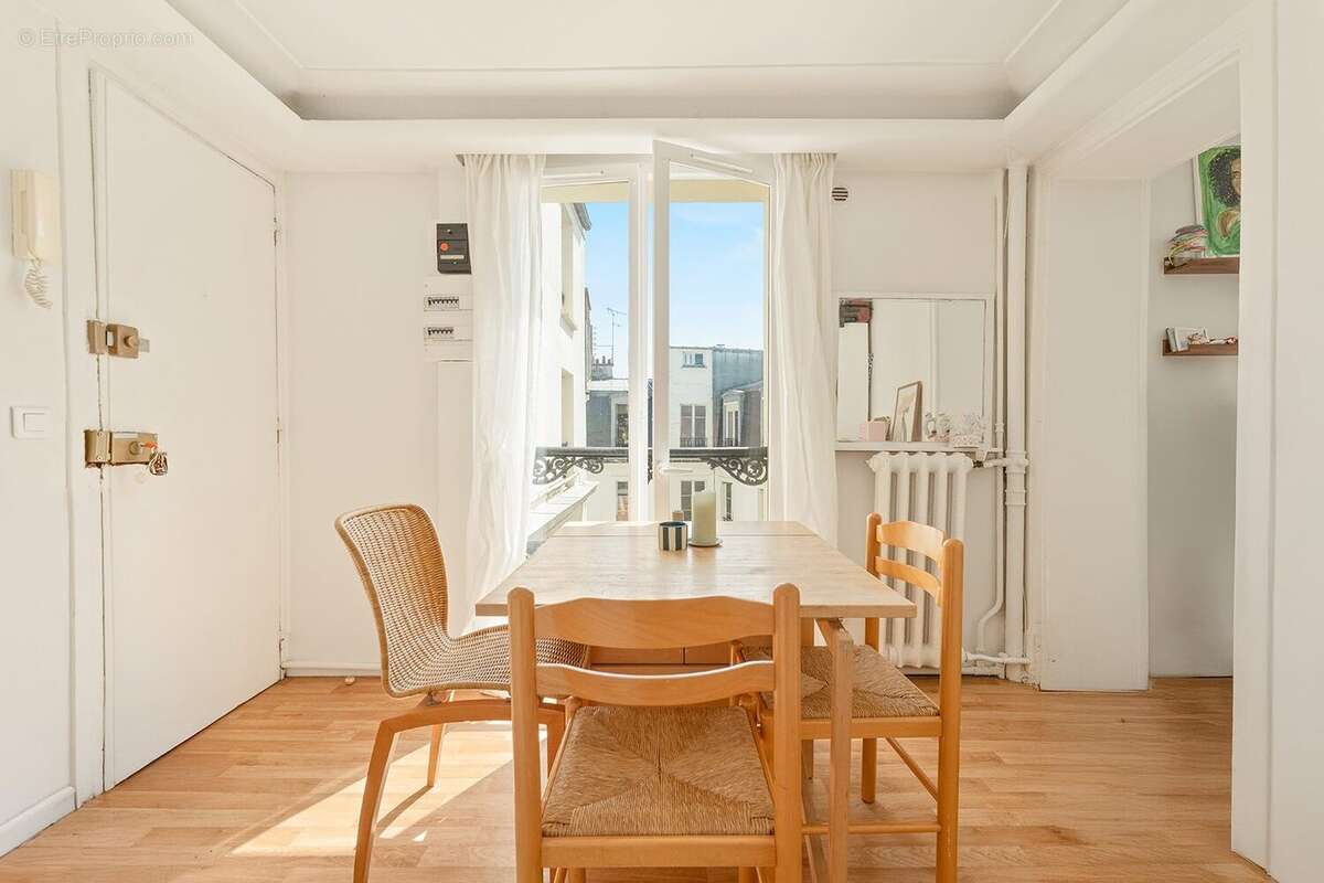 Appartement à PARIS-9E