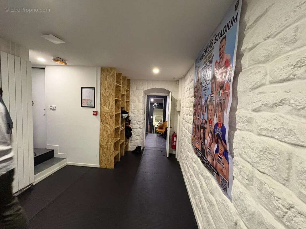 Commerce à PARIS-11E