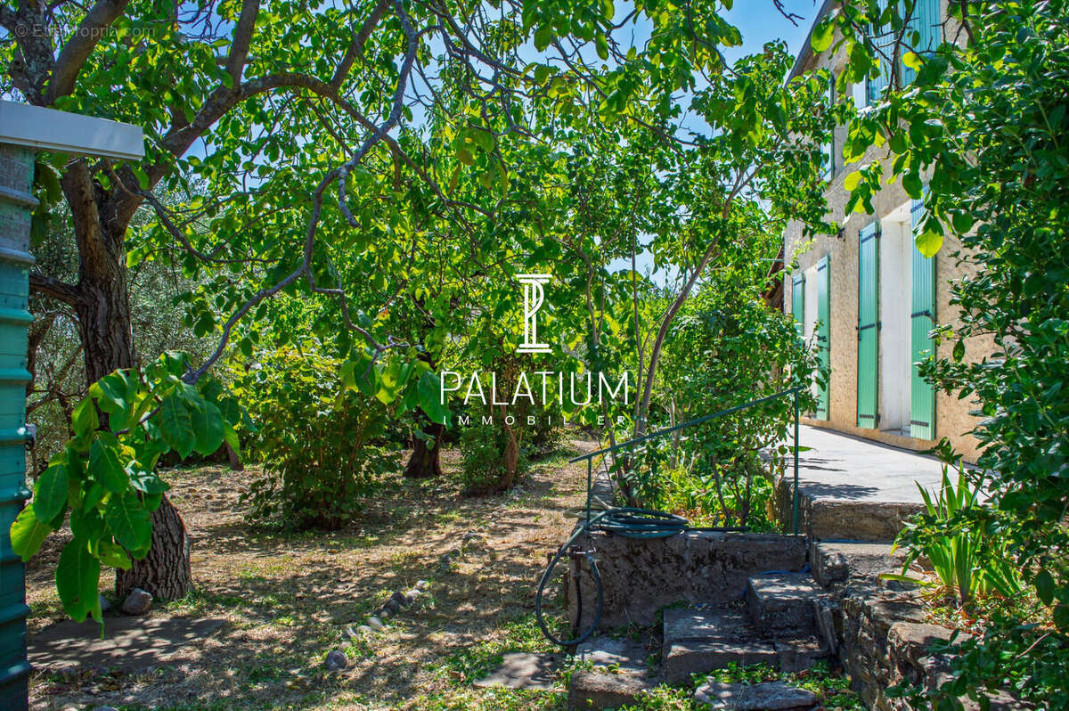 Maison 110 m² à Chateau-Arnoux-Saint-Auban  - photo 6