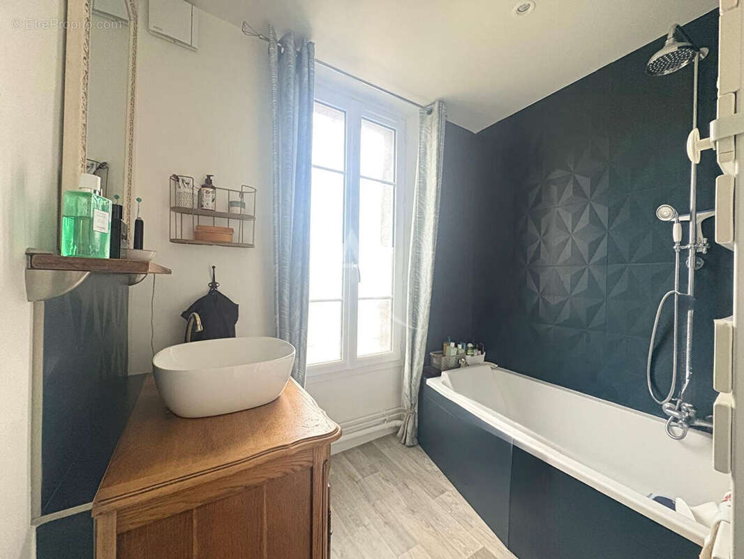 Maison à BURES-SUR-YVETTE