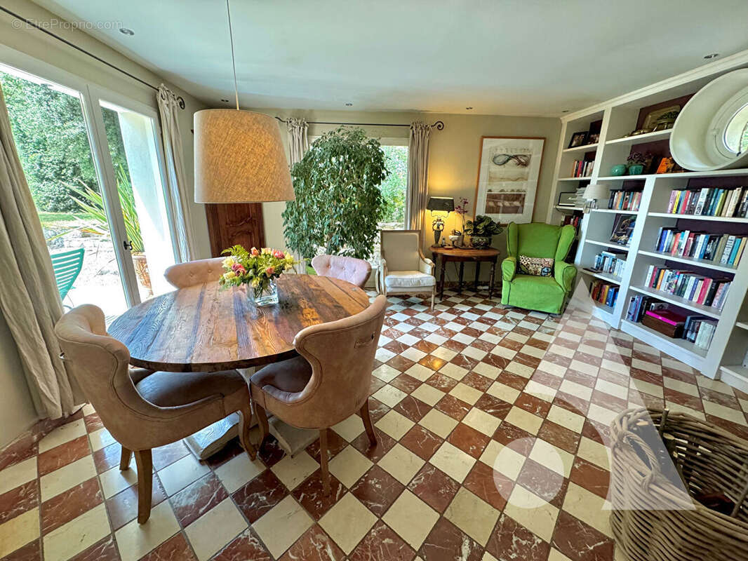 Maison à DRAGUIGNAN