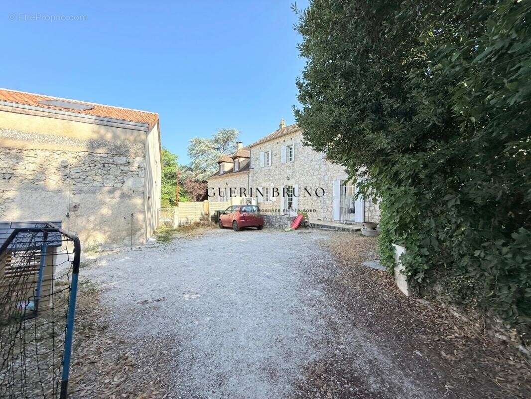 Maison à MONBAZILLAC