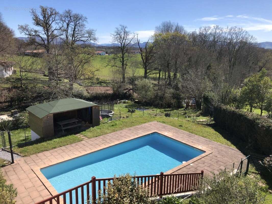 Appartement à VILLEFRANQUE