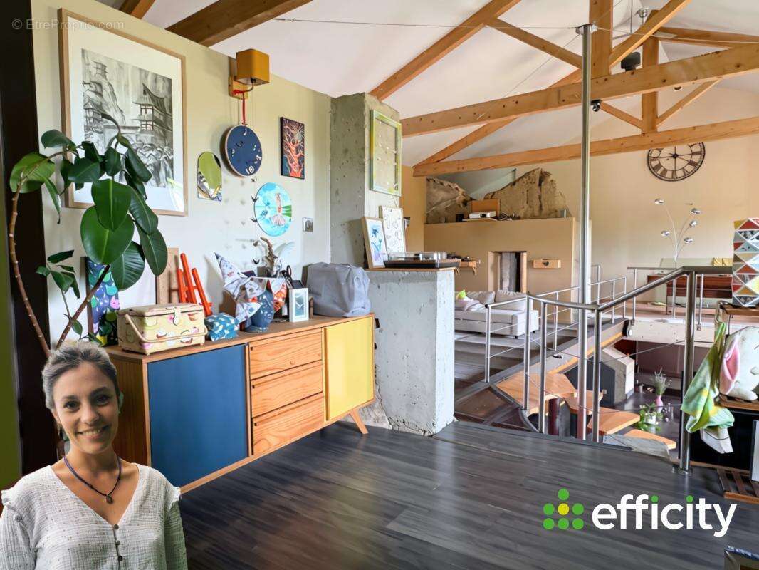 Maison 208 m² à Montbrison  - photo 17