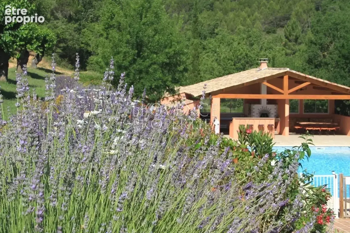 Domaine d’exception du XVIIIe siècle,  48 hectares - photo 12