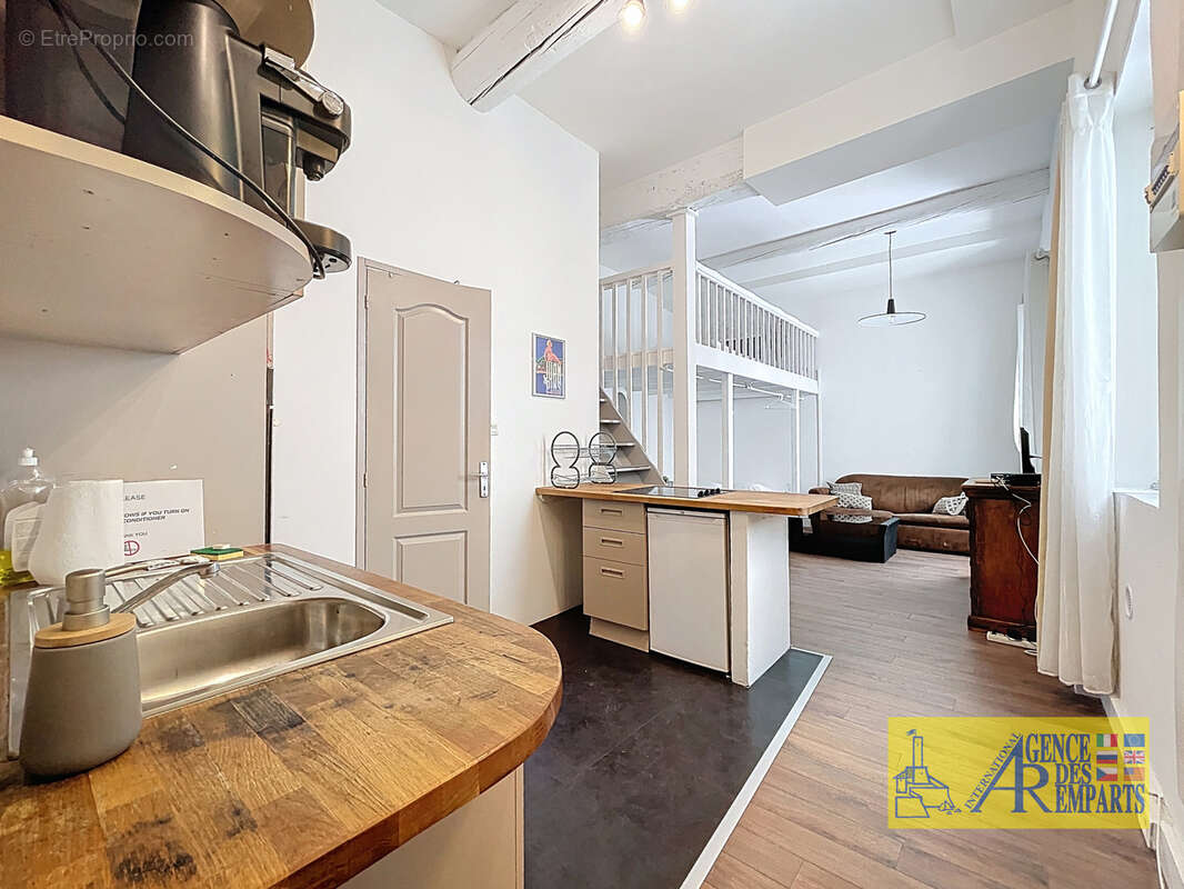 Studio avec mezzanine au cœur du Vieil Antibes - photo 10