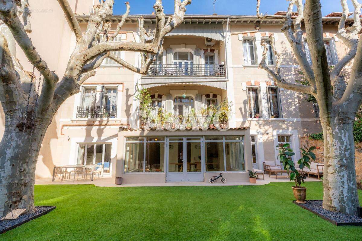 Appartement à AIX-EN-PROVENCE