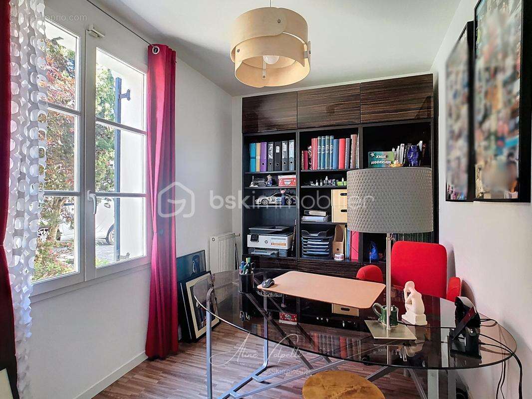 Maison à MAGNY-LE-HONGRE