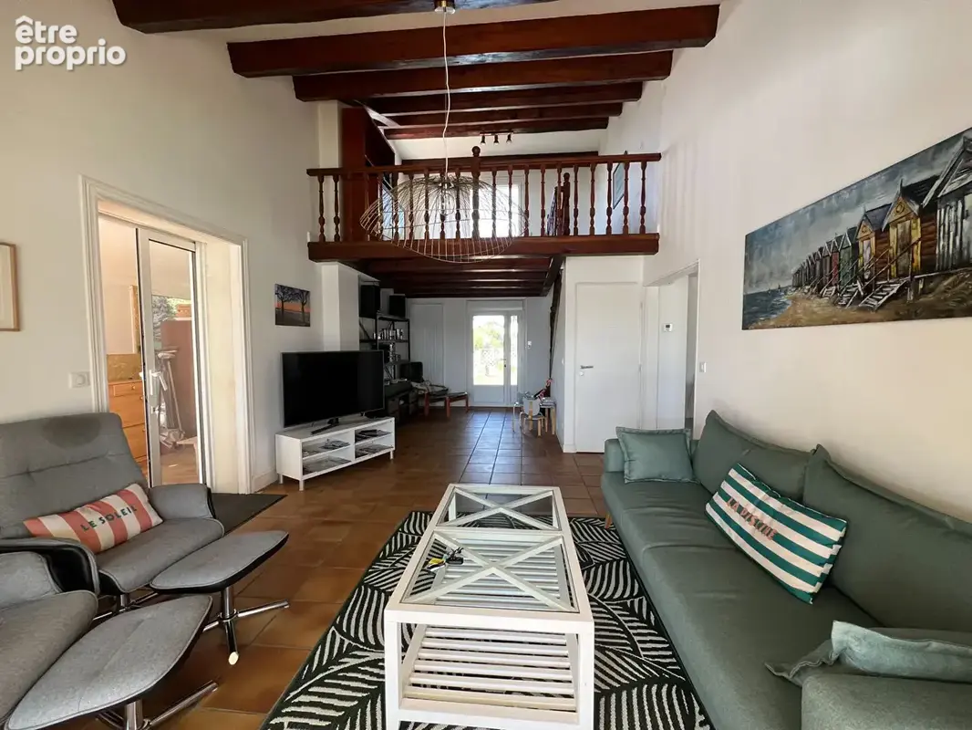 Maison 5 pièces de 200 m2 à FOURAS - photo 4
