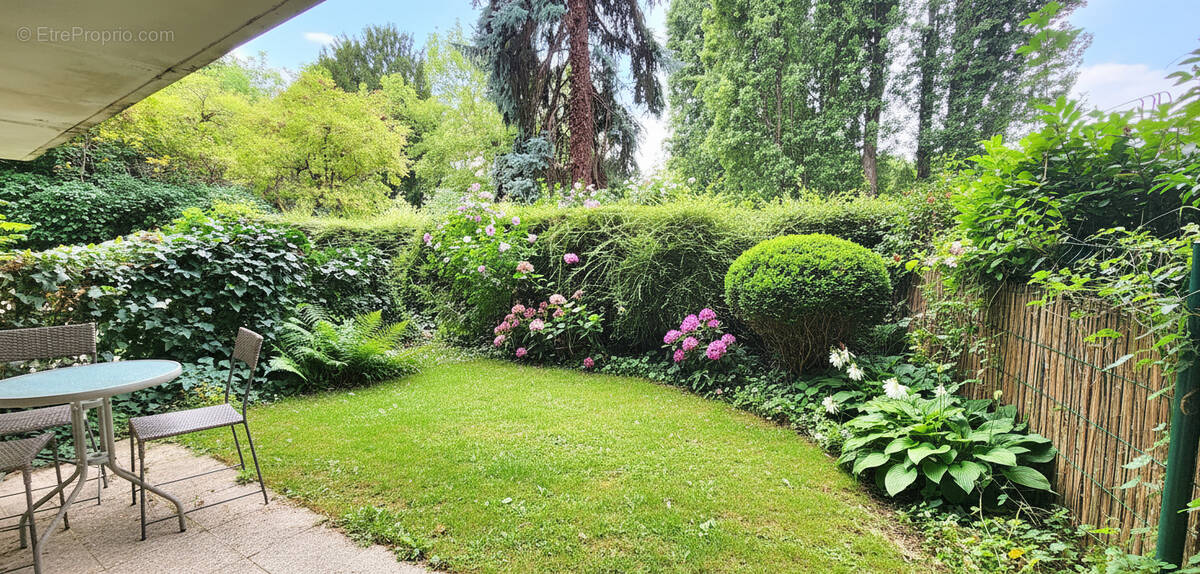 Appartement à SAINT-GRATIEN