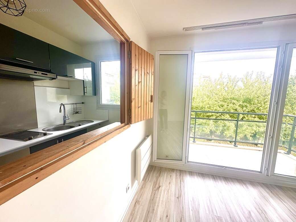 Appartement à BUSSY-SAINT-GEORGES