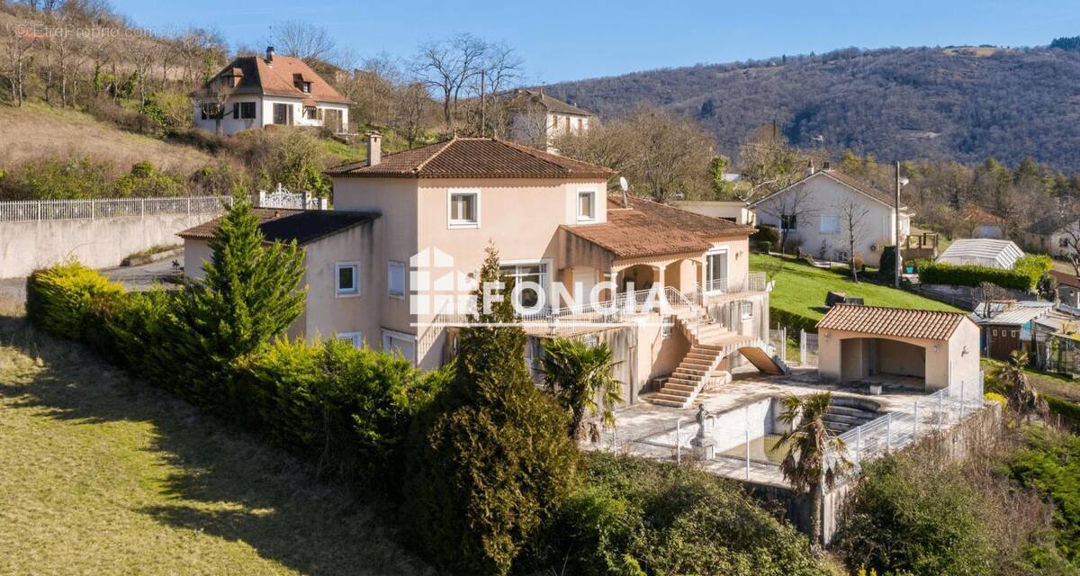 Maison à VILLEFRANCHE-DE-ROUERGUE
