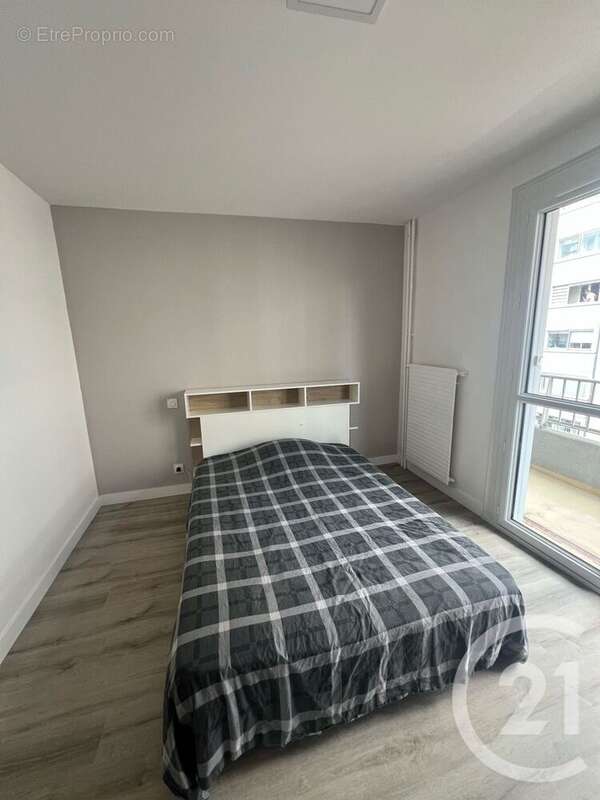 Appartement 94 m² à Aurillac  - photo 6
