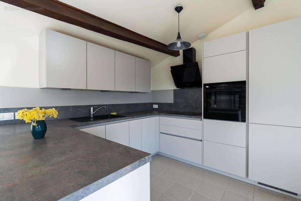 Appartement à MARSEILLE-7E