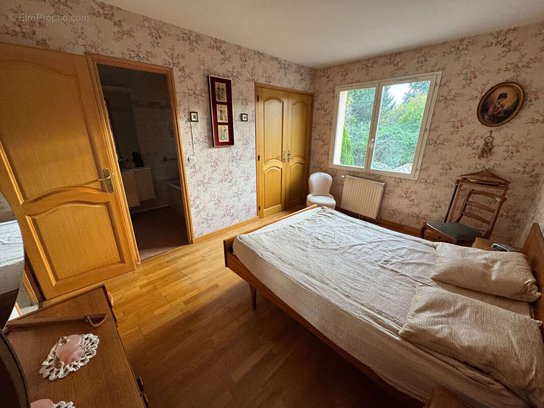 Maison à MONTFORT-L'AMAURY