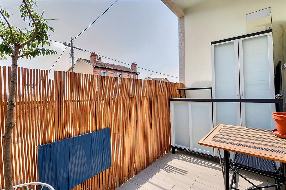 Appartement à COLOMBES