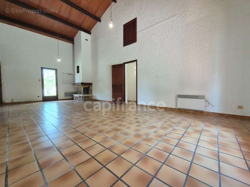 Maison à MESCHERS-SUR-GIRONDE