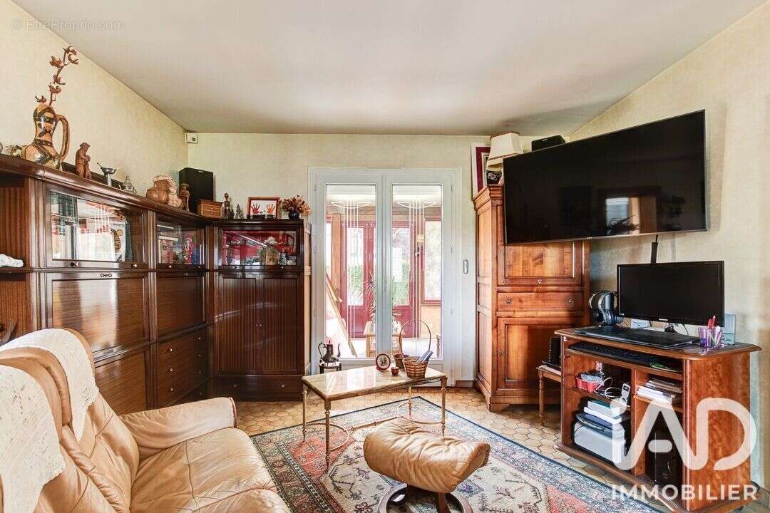 Maison 140 m² à Grand-Couronne  - photo 3
