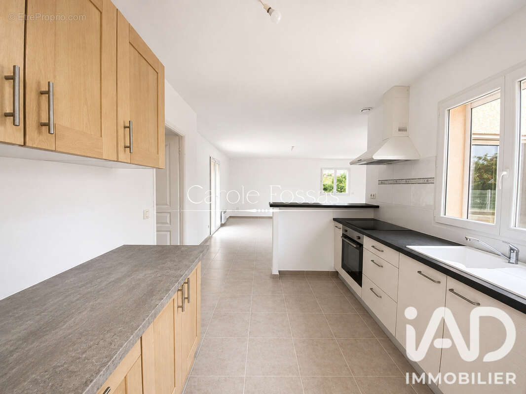Maison 110 m² à Saint-Hippolyte  - photo 5
