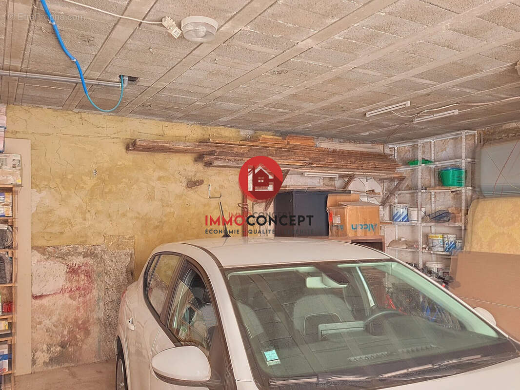 Appartement à ROQUEMAURE