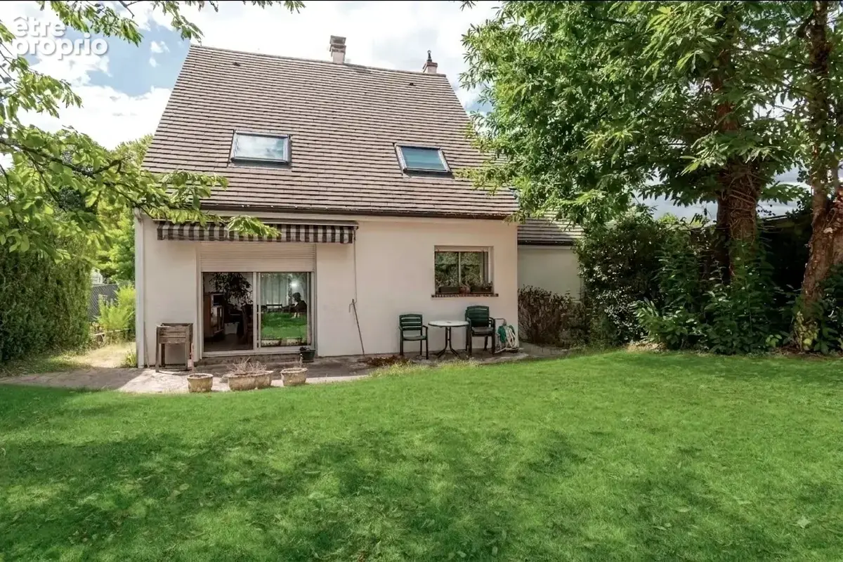 Maison à MONTMORENCY